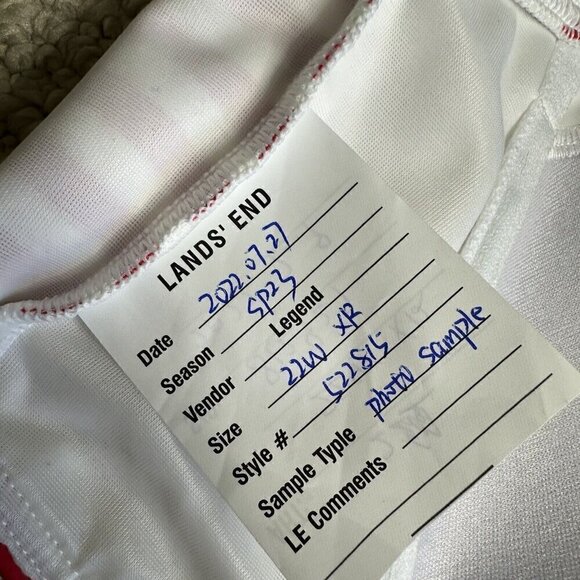 Lands End Bikini Top Size 22W Striped Red White Coral Underwire Twist Front - Picture 6 of 8